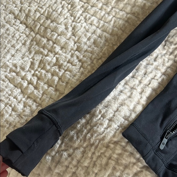 Lululemon Black Utility Jacket with Hood and Ventilation, worn a few times! - Picture 4 of 5